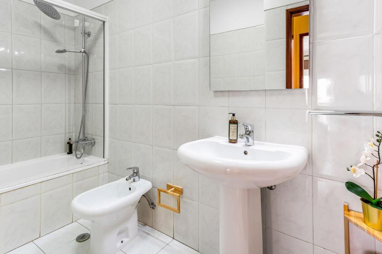 1Br Infante Flat In Quarteira By Lovelystay Εξωτερικό φωτογραφία